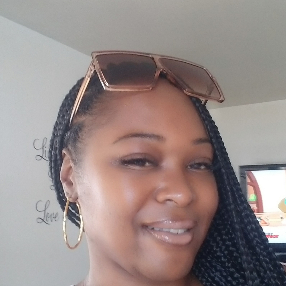 Meet your Posher, Tomiko